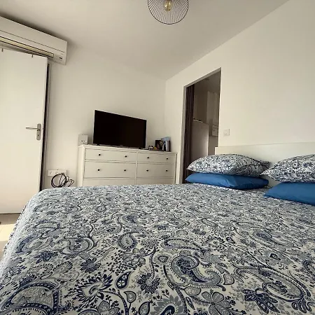 Vue Proche De La דירה